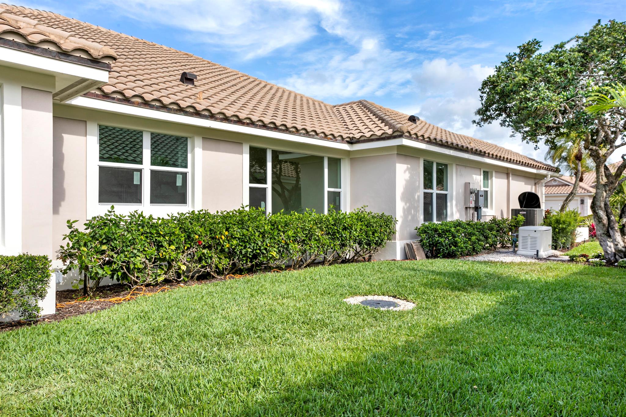 SOUTHERN CAY AT JONATHANS - Residential