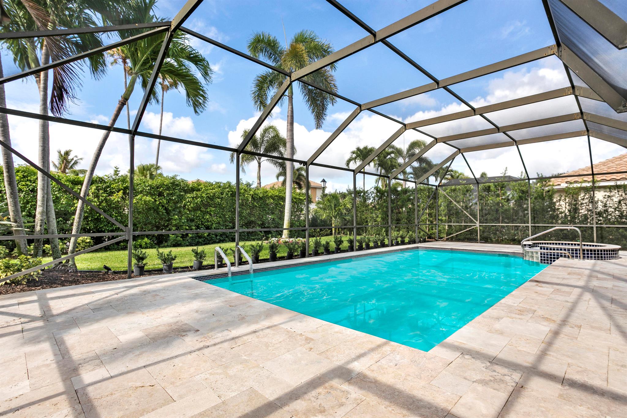 SOUTHERN CAY AT JONATHANS - Residential