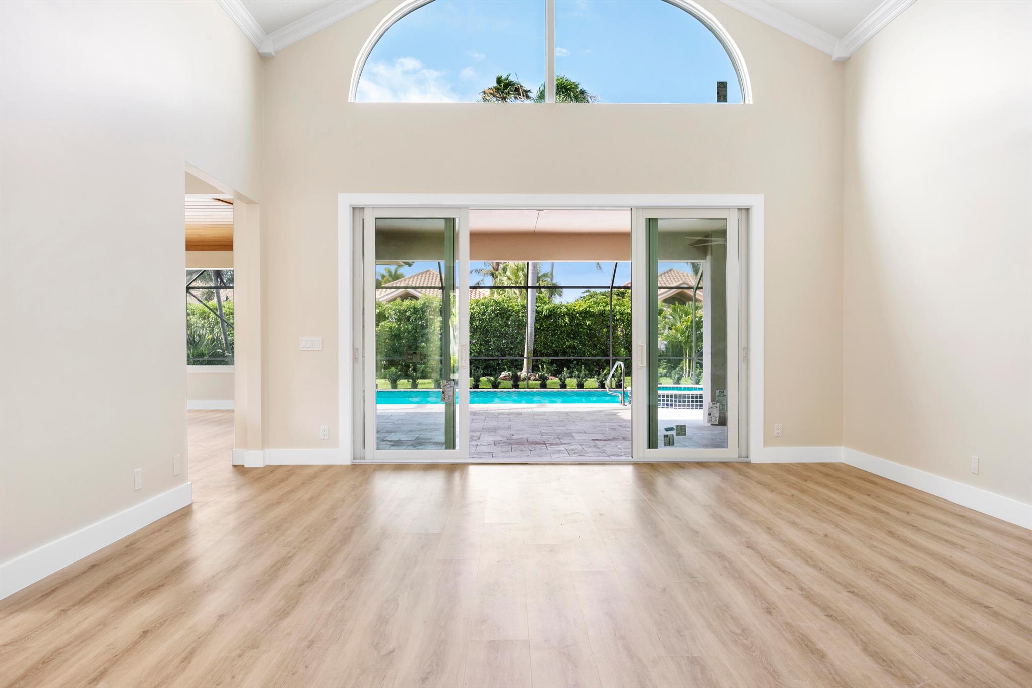 SOUTHERN CAY AT JONATHANS - Residential