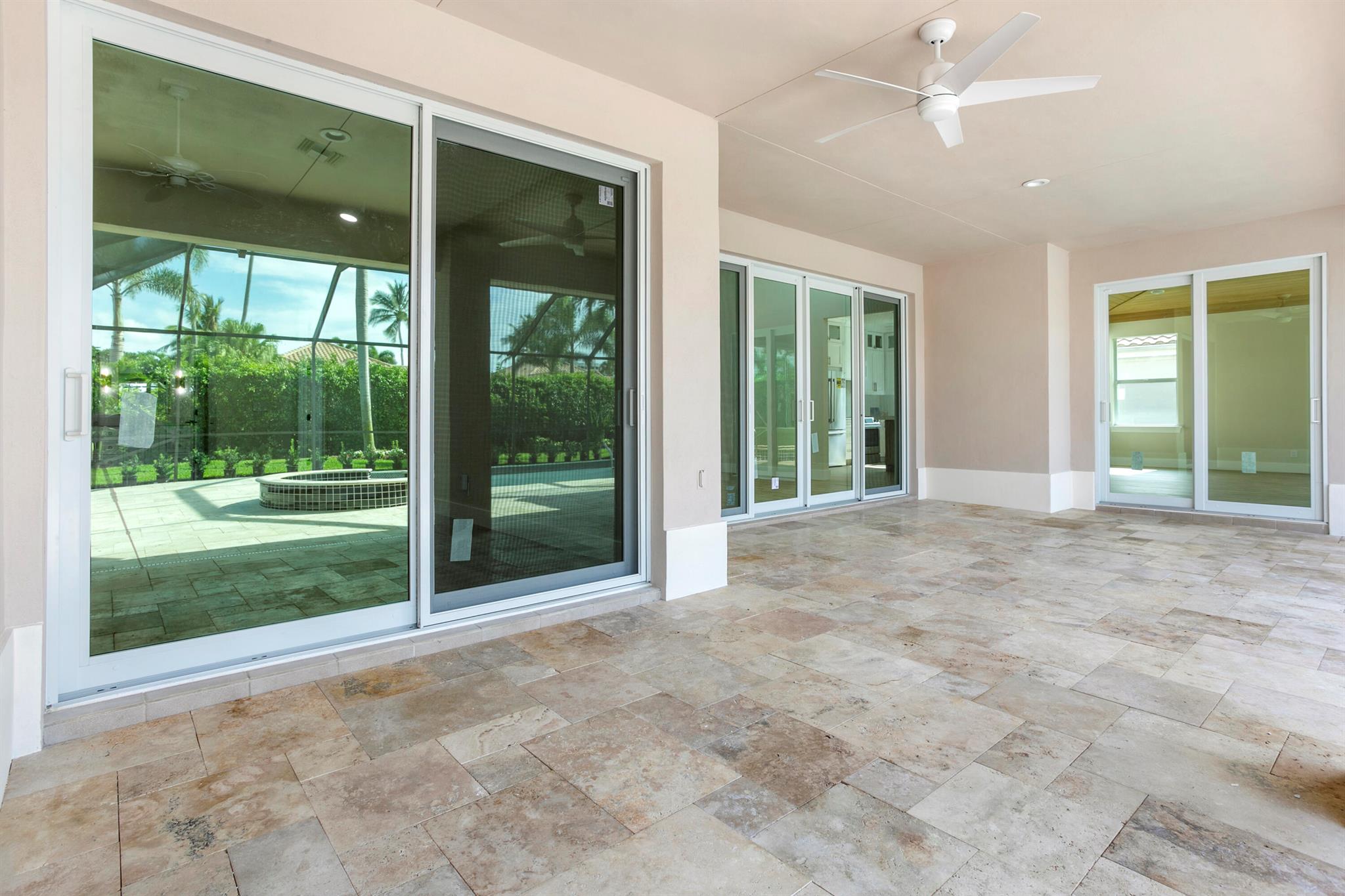 SOUTHERN CAY AT JONATHANS - Residential