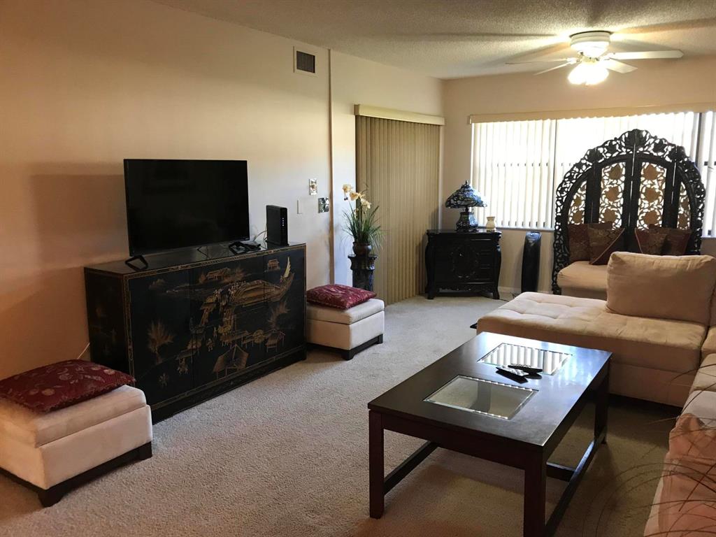 LUCERNE POINTE - Residential