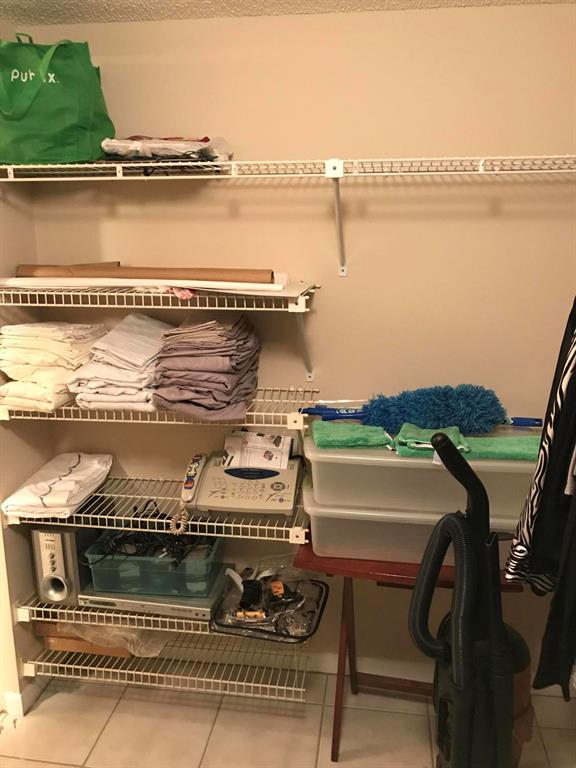 LUCERNE POINTE - Residential