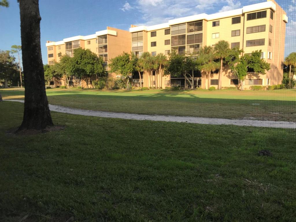 LUCERNE POINTE - Residential