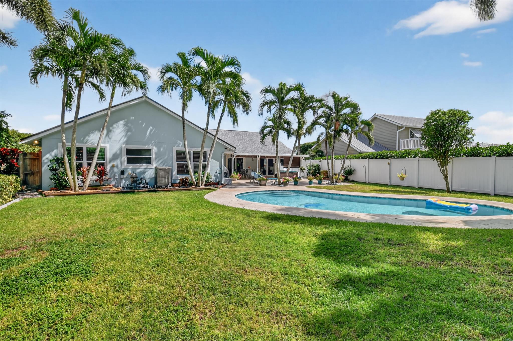 LAKES OF LANTANA PH 2-B - Residential
