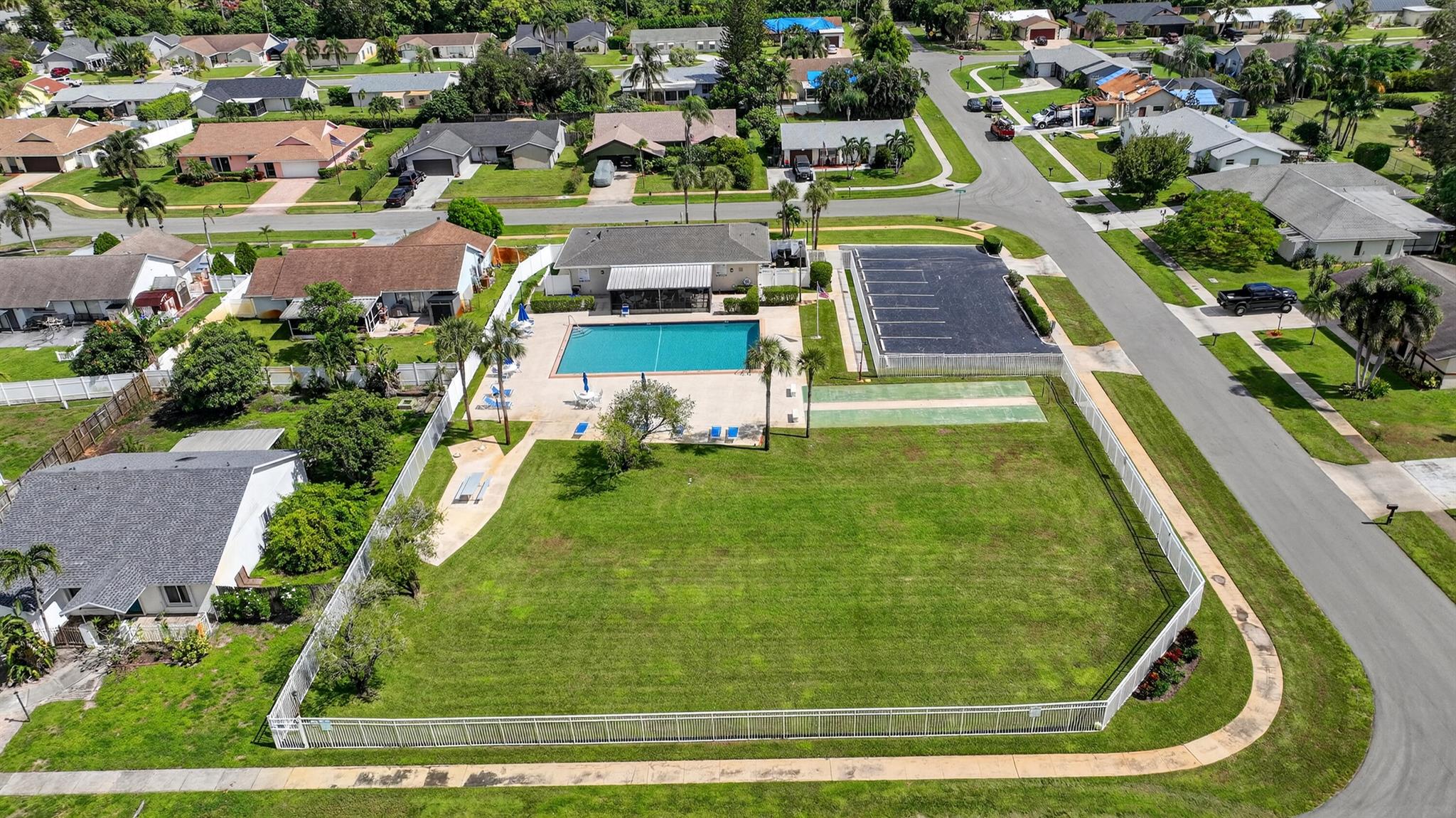LAKES OF LANTANA PH 2-B - Residential