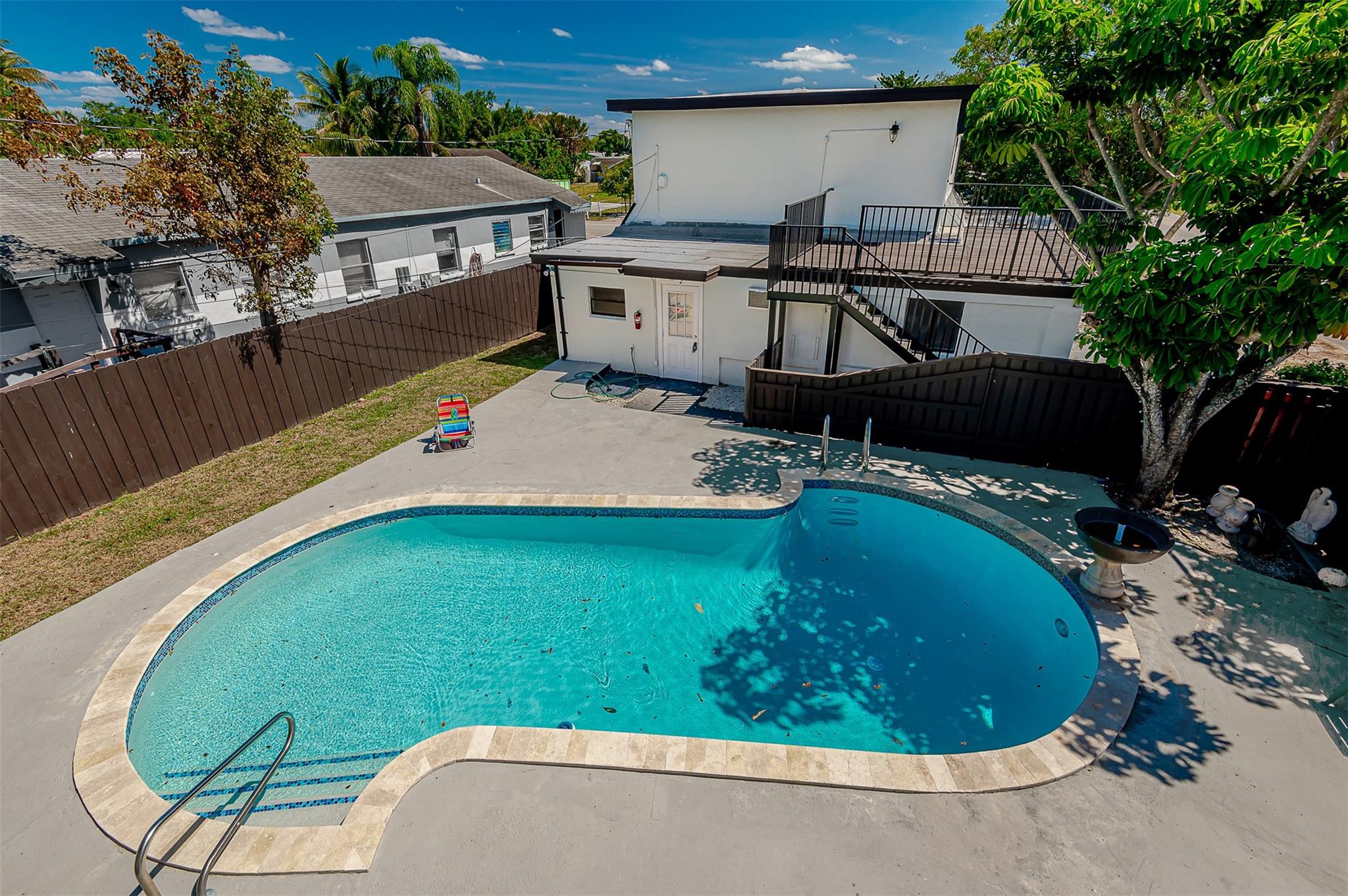 Hollywood Park 4-19 B - Residential Income