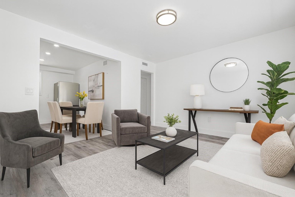 Hollywood Park 4-19 B - Residential Income