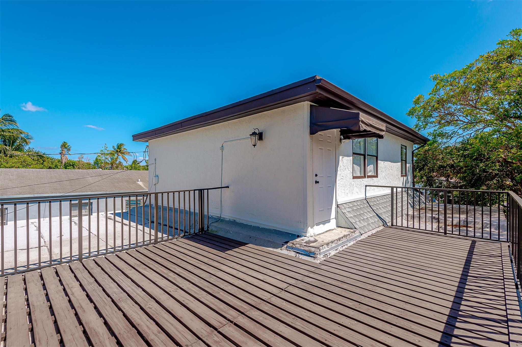 Hollywood Park 4-19 B - Residential Income