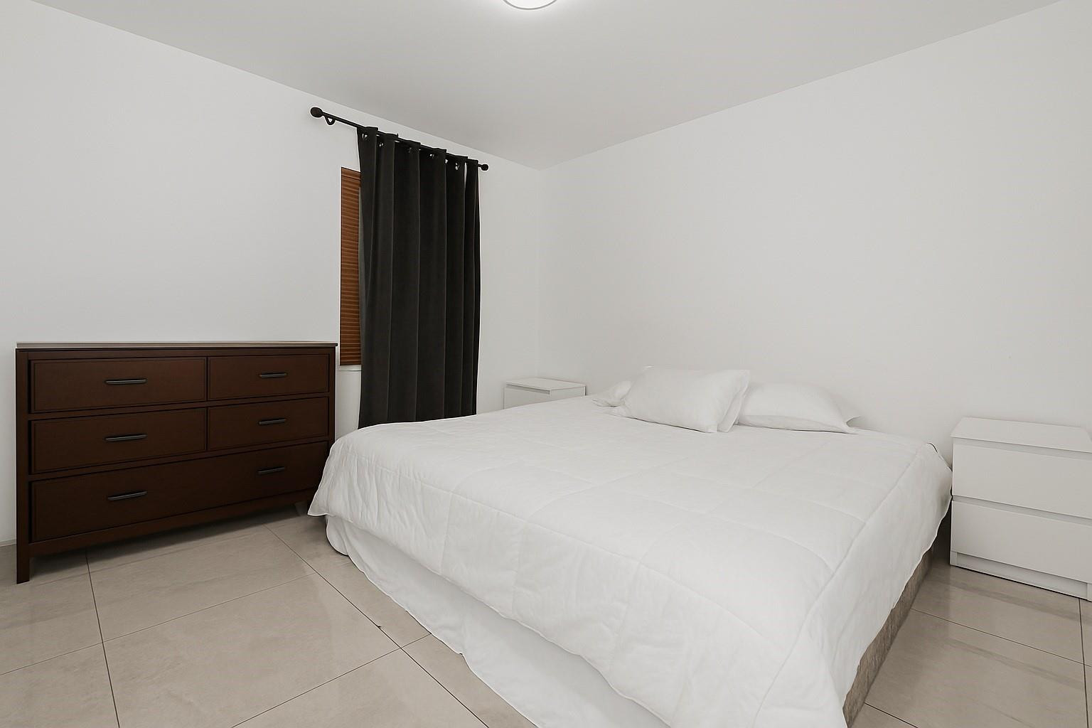 Hollywood Park 4-19 B - Residential Income