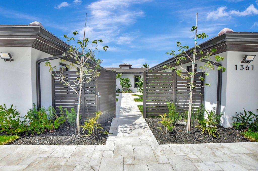 Photo of 1361 SE 4th Street, Deerfield Beach, FL 33441 (MLS # B26023514)