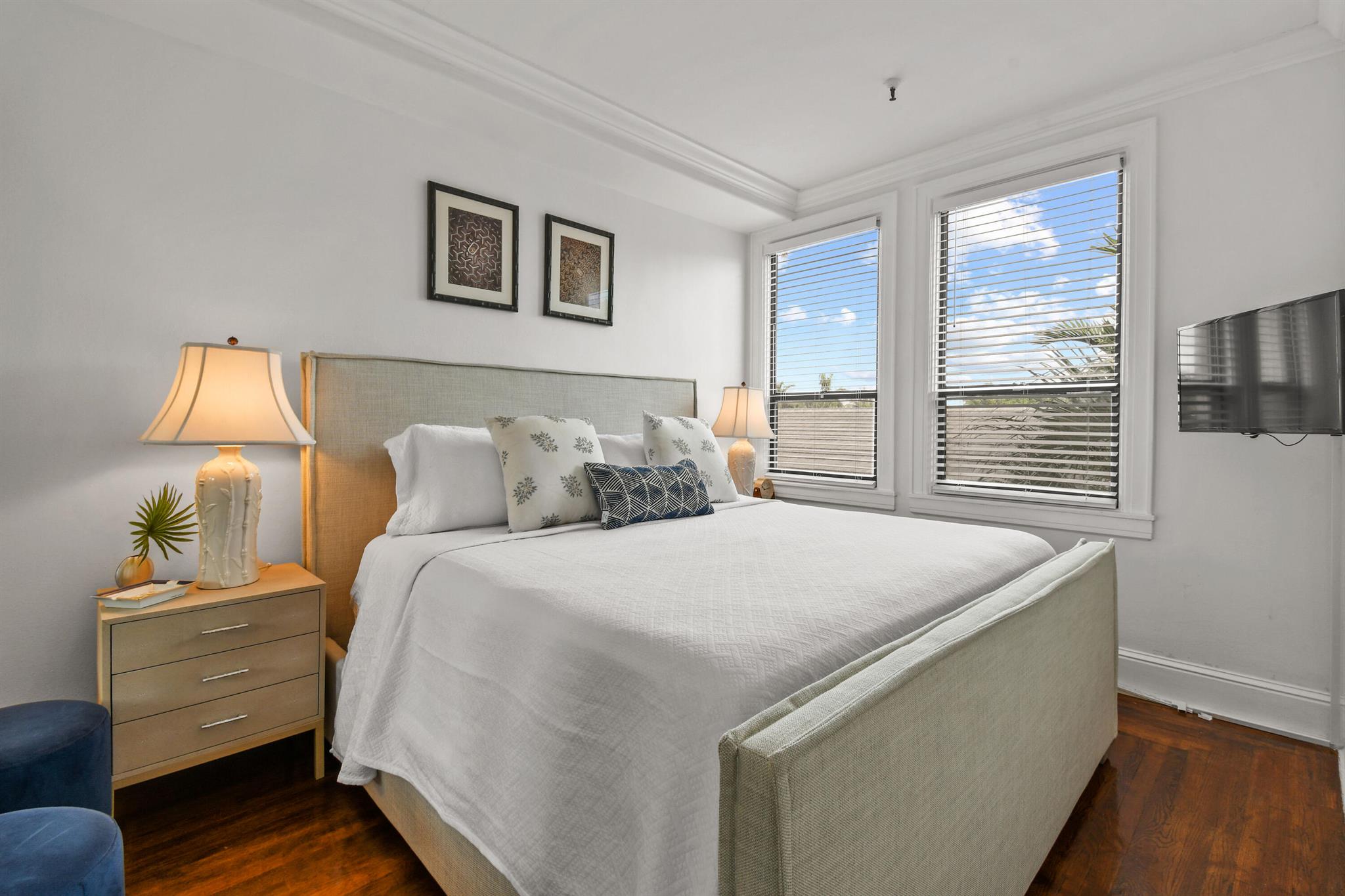 235 Sunrise Avenue 2256