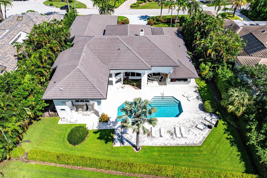 3200 Burgundy Drive N