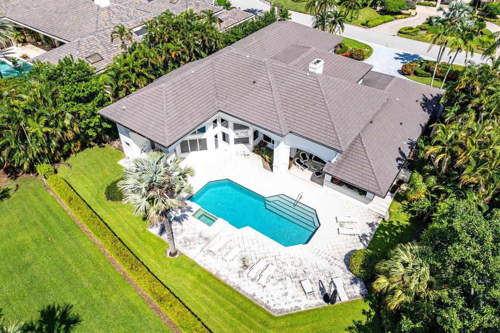 3200 Burgundy Drive N