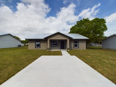 908 NW 5th Street Okeechobee FL 34972