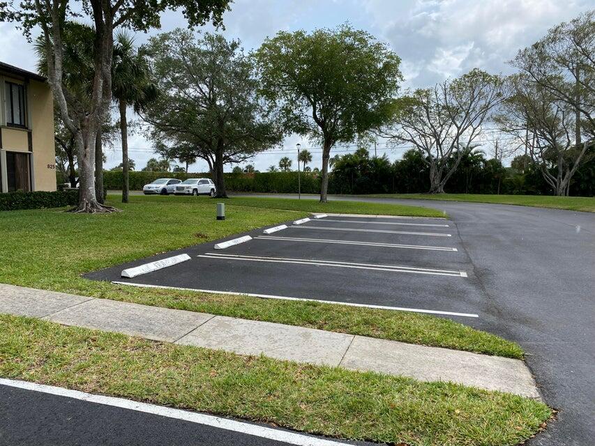 PINE RIDGE NORTH VILLAGE - Residential Lease