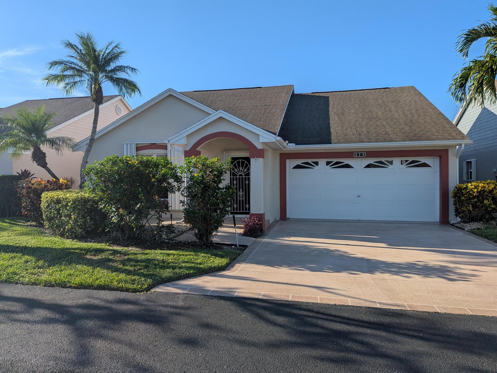 Nice 2/2/2 in the Tuscany community at Kings Isle. This Active 55+ Guard Gated community offers Tennis, pickle-ball, bocce, shuffleboard plus billiards and table tennis, planned activities and more. Tiled floors throughout living area, carpeted bedrooms, laundry room, fantastic screened room with screen covers for the ability to use AC. Vaulted ceilings, breakfast bar in the kitchen, split bedrooms and pull down stairs in the garage. Also has a storage room outside connected to the next home. This is a Fannie Mae HomePath property.