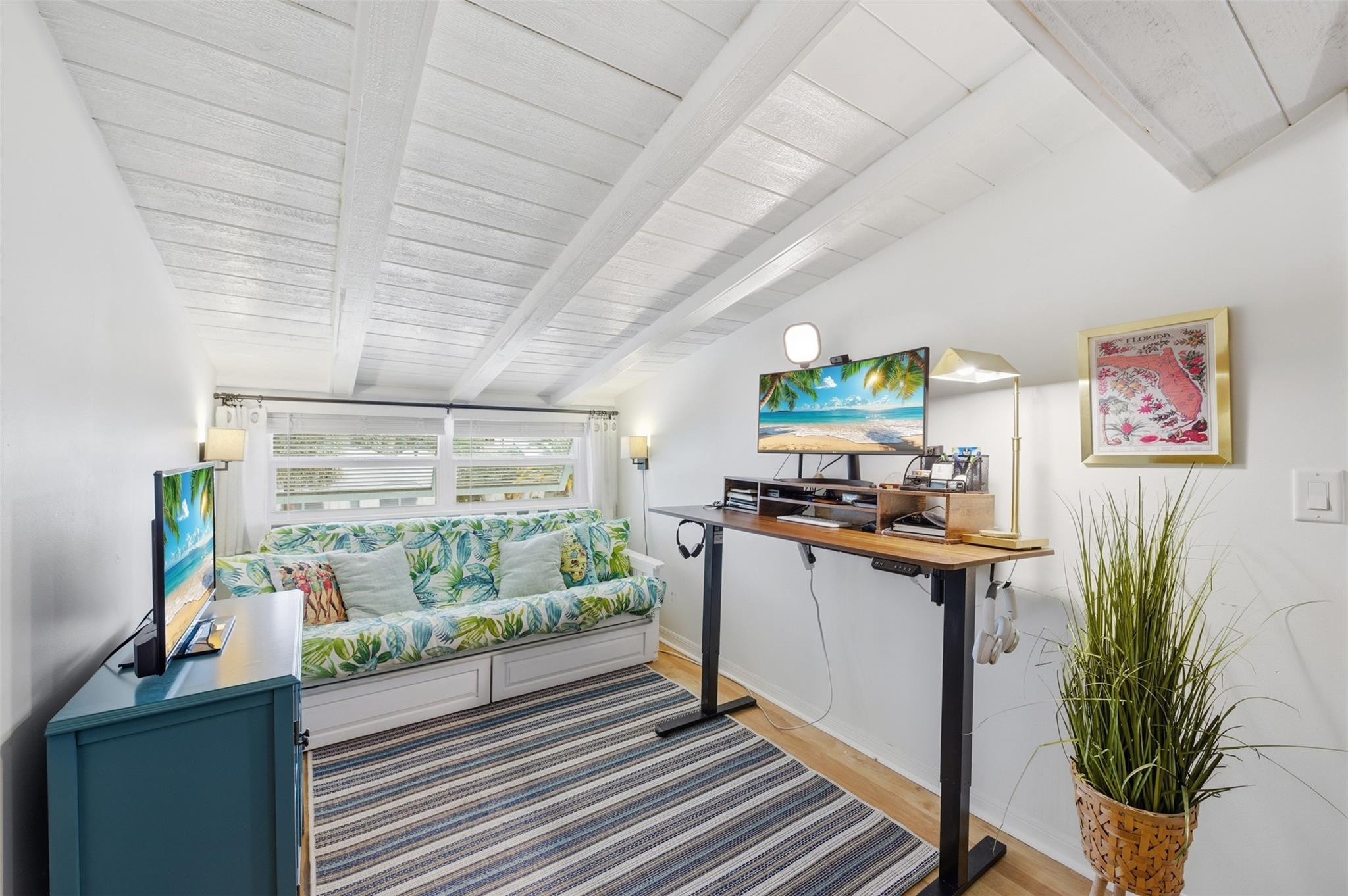 LAKE WORTH TOWN OF - Residential