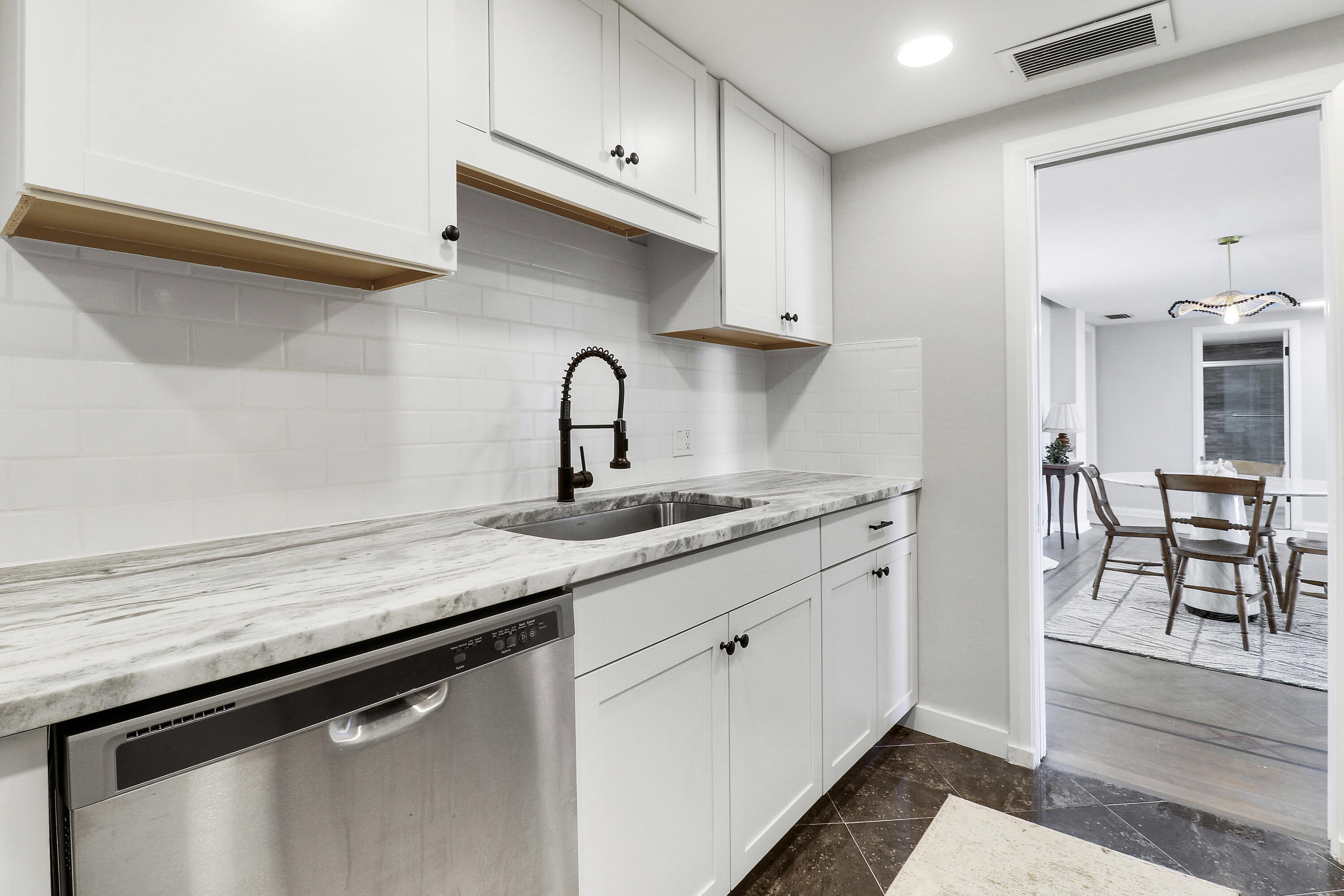 DUNES CONDO - Residential Lease