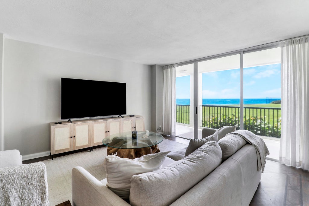 Photo of 5400 N Ocean Drive #1b, Riviera Beach, FL 33404 (MLS # B26034237)