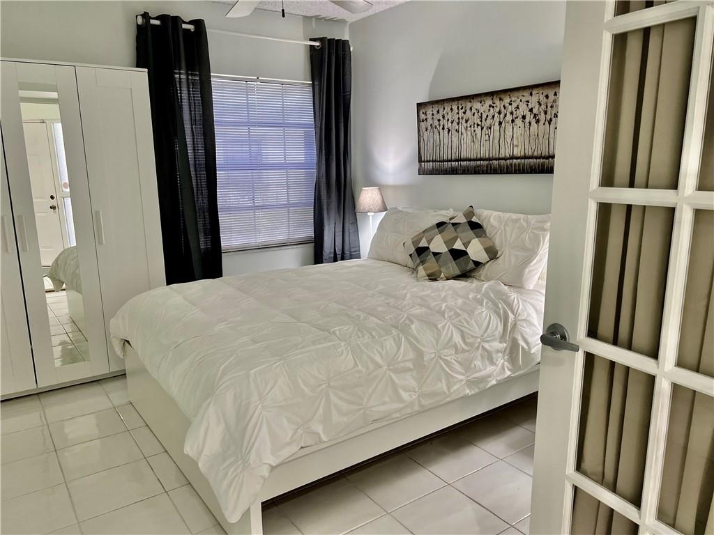 ALEXANDRA VILLAGE C COND - Residential