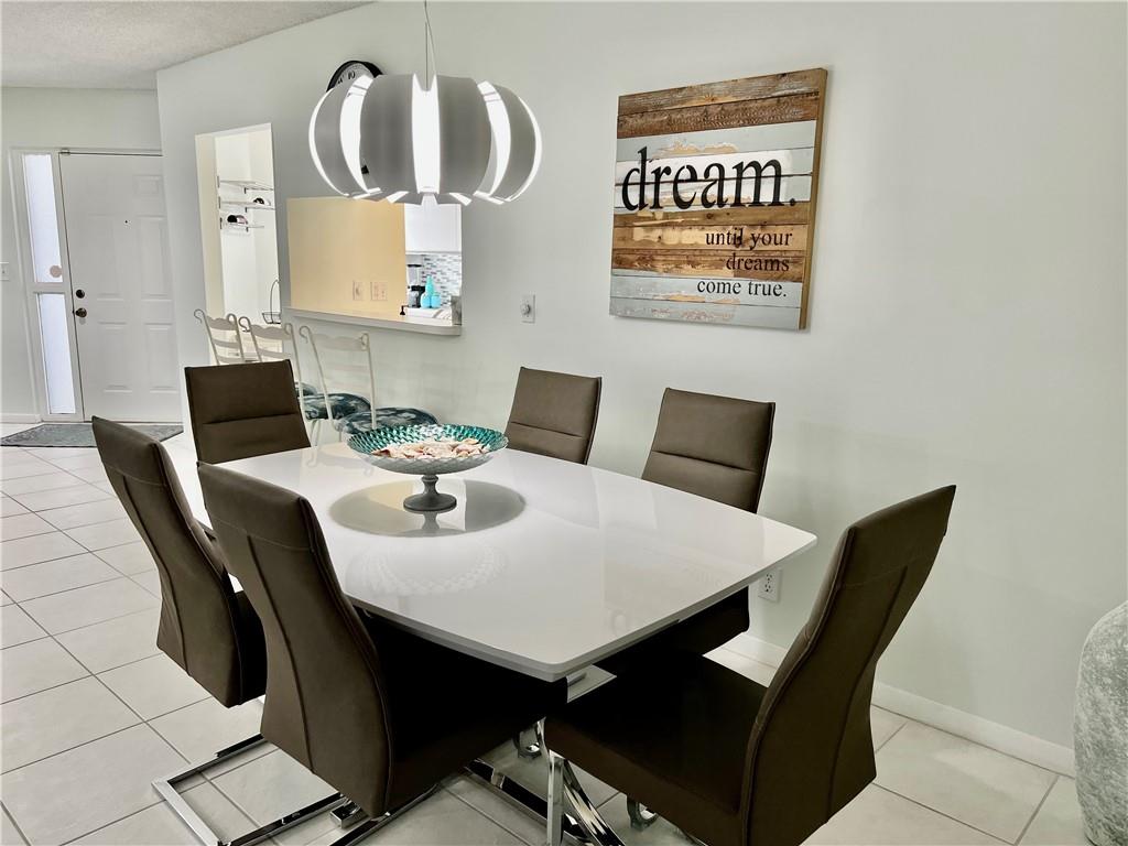ALEXANDRA VILLAGE C COND - Residential