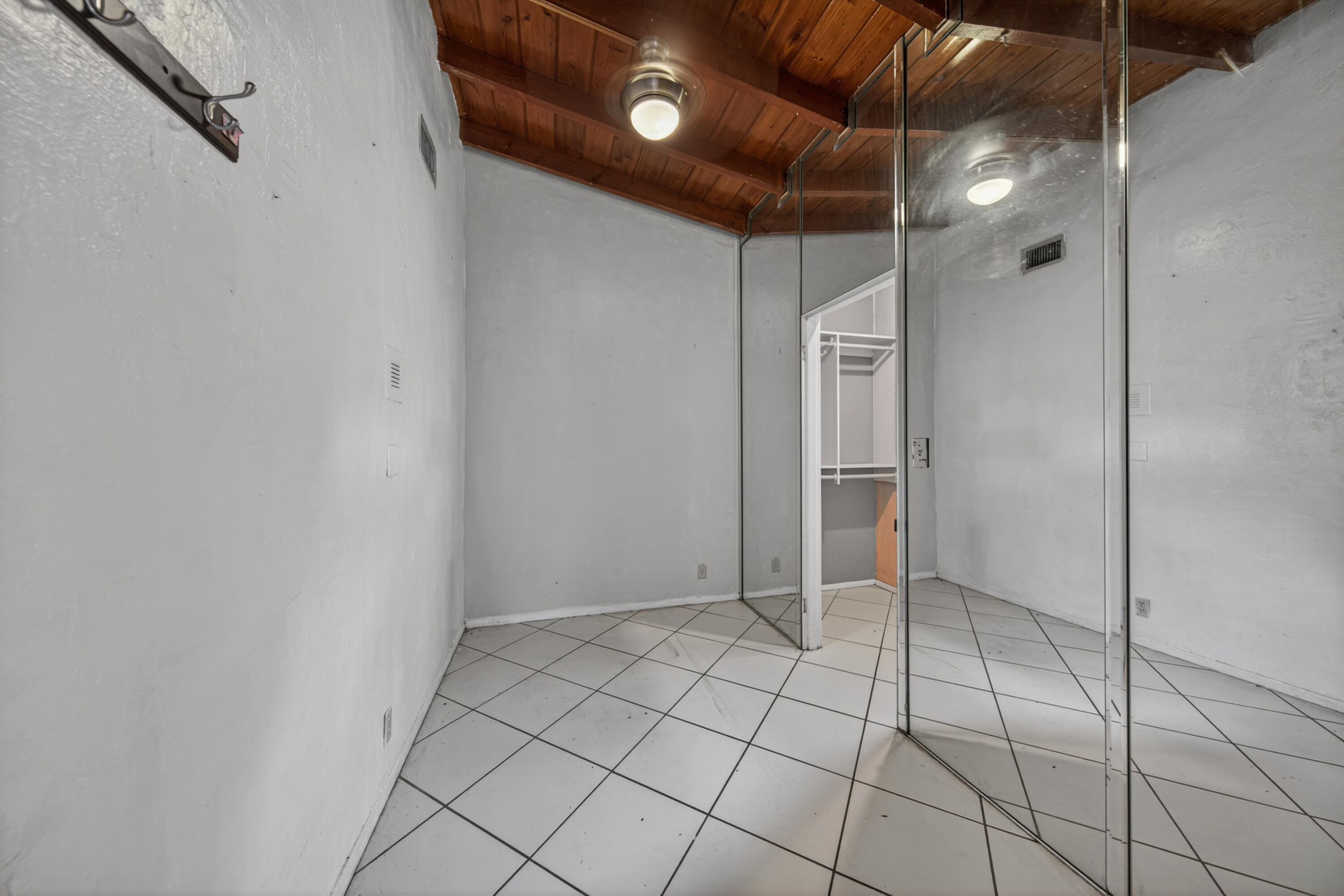 RIVERSIDE ESTATES ADD REV - Residential