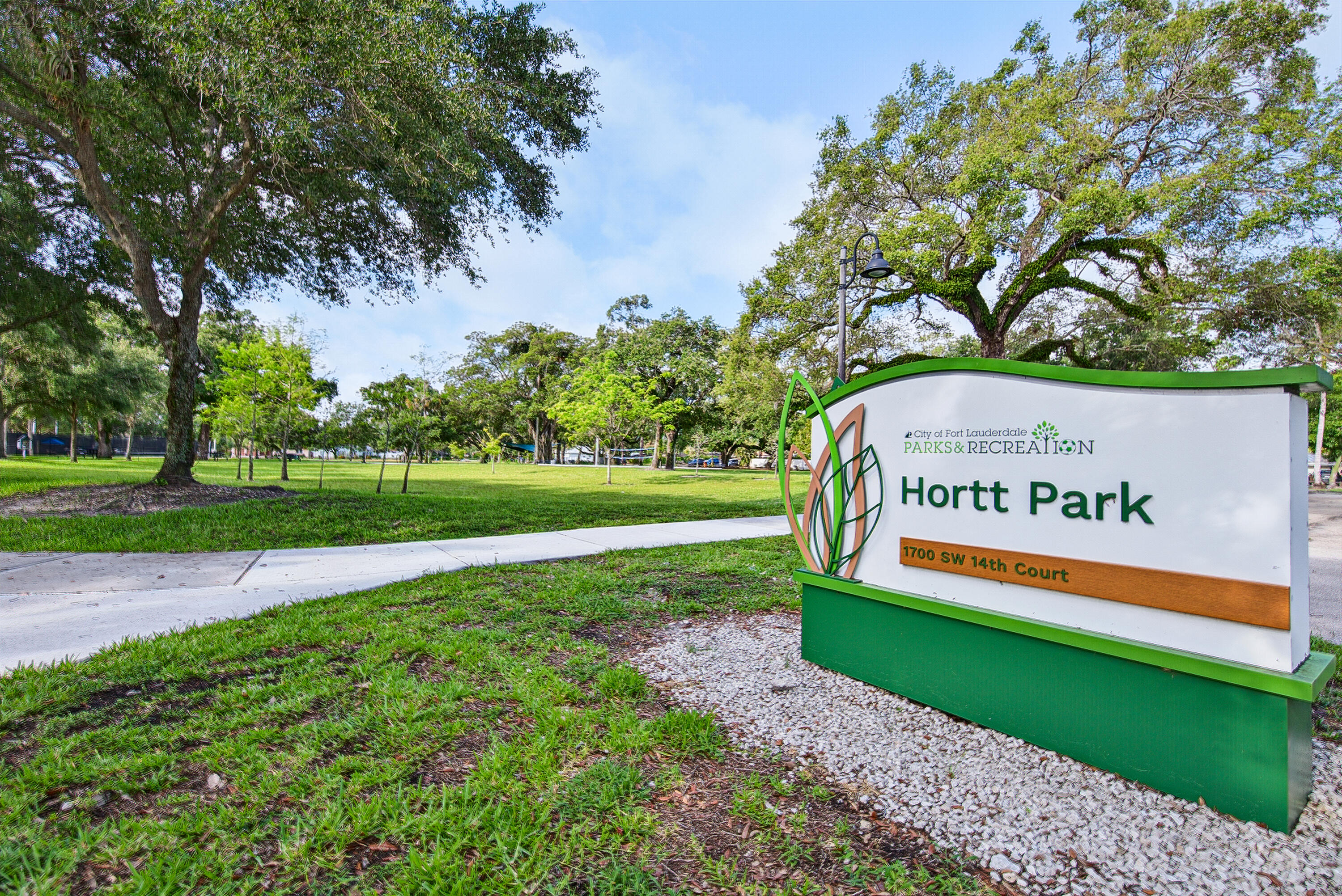 RIVERSIDE ESTATES ADD REV - Residential