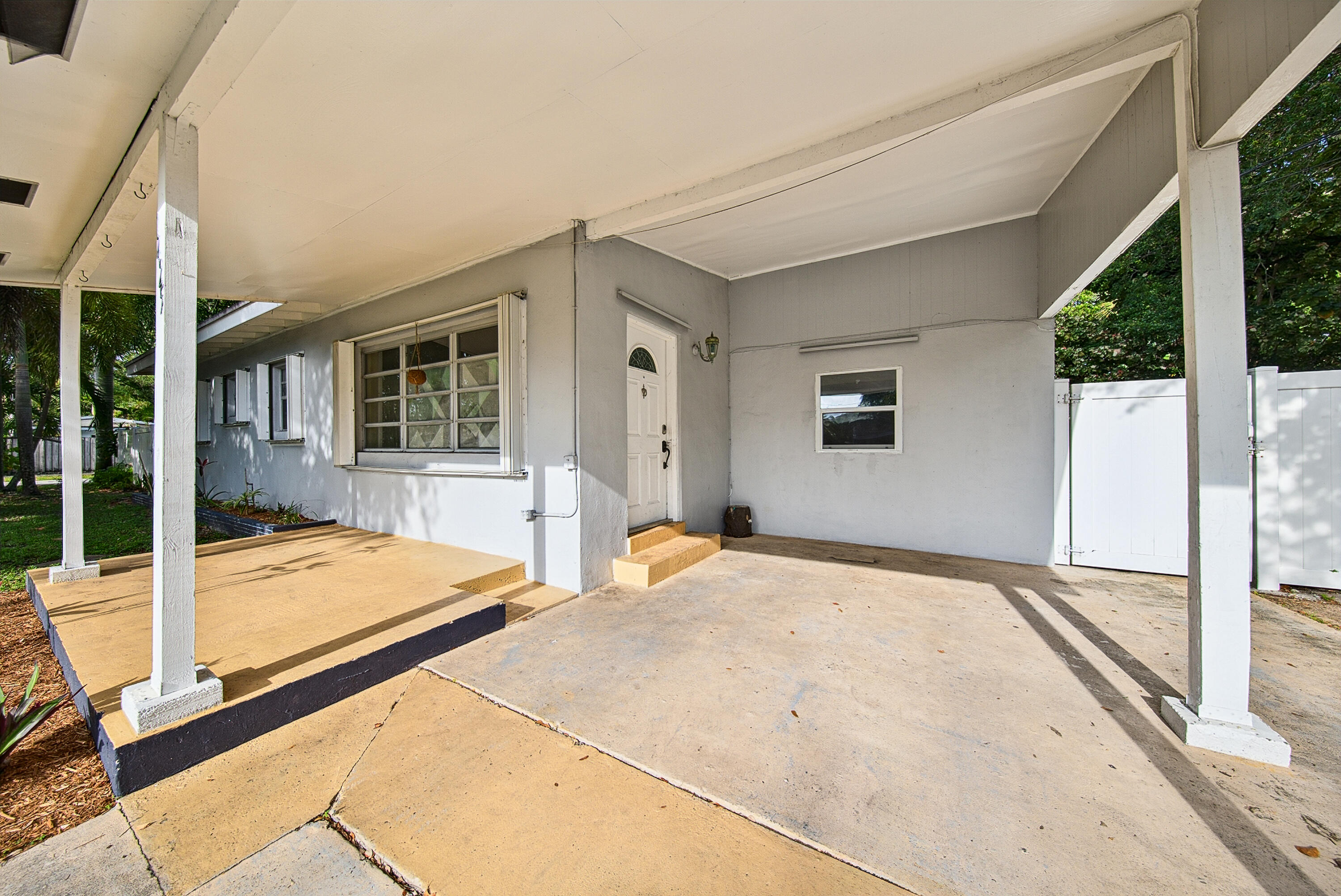 RIVERSIDE ESTATES ADD REV - Residential