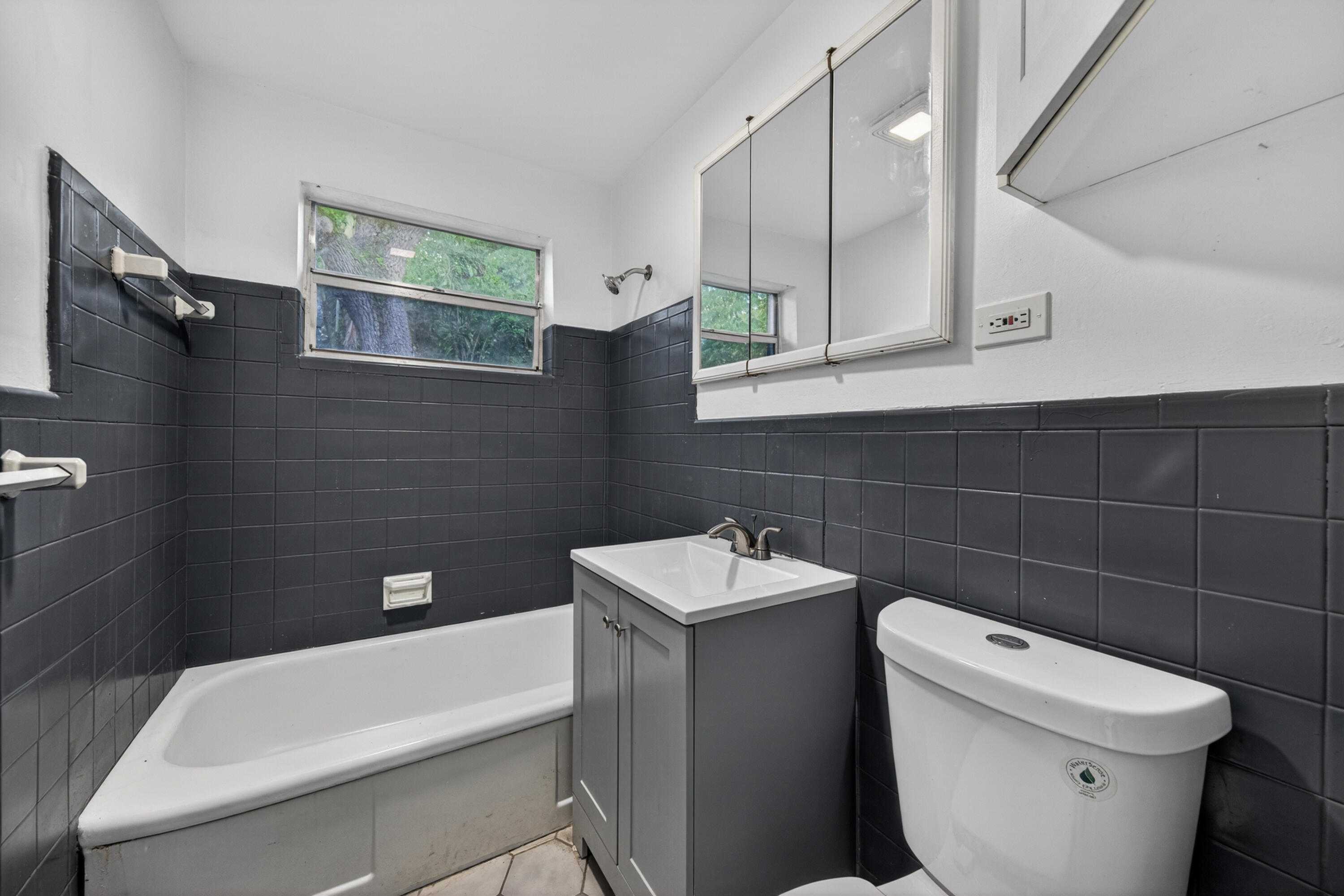 RIVERSIDE ESTATES ADD REV - Residential
