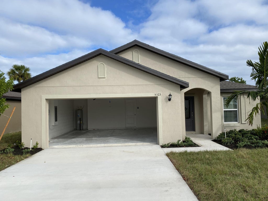 Photo of 5323 Entertainment Way, Fort Pierce, FL 34947 (MLS # R11103529)