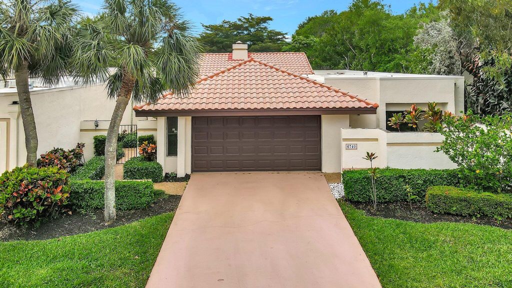 Photo of 6740 Lago Vista Terrace, Boca Raton, FL 33433 (MLS # R11128543)
