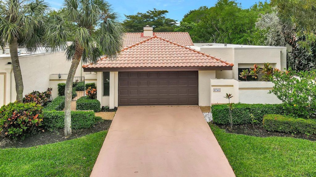 Photo of 6740 Lago Vista Terrace, Boca Raton, FL 33433 (MLS # R11128543)