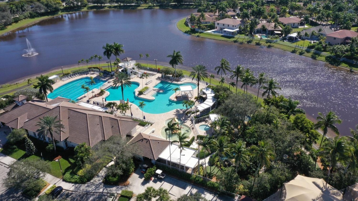 SECTOR 2-PARCELS 1 2 3 4 - Residential