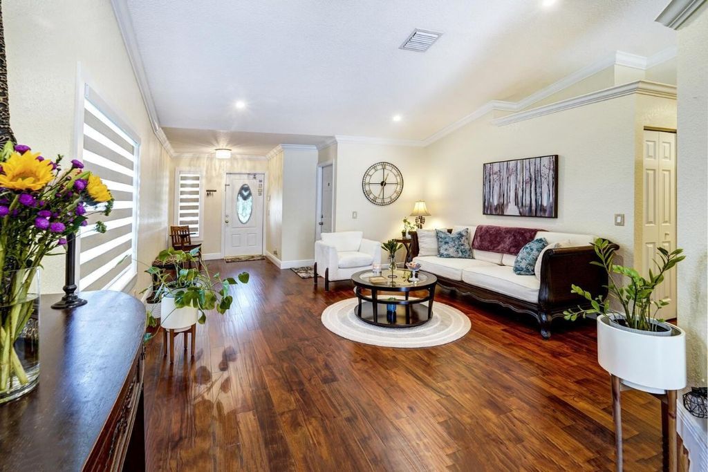 Photo of 1433 Sabal Trail, Weston, FL 33327 (MLS # F10544184)