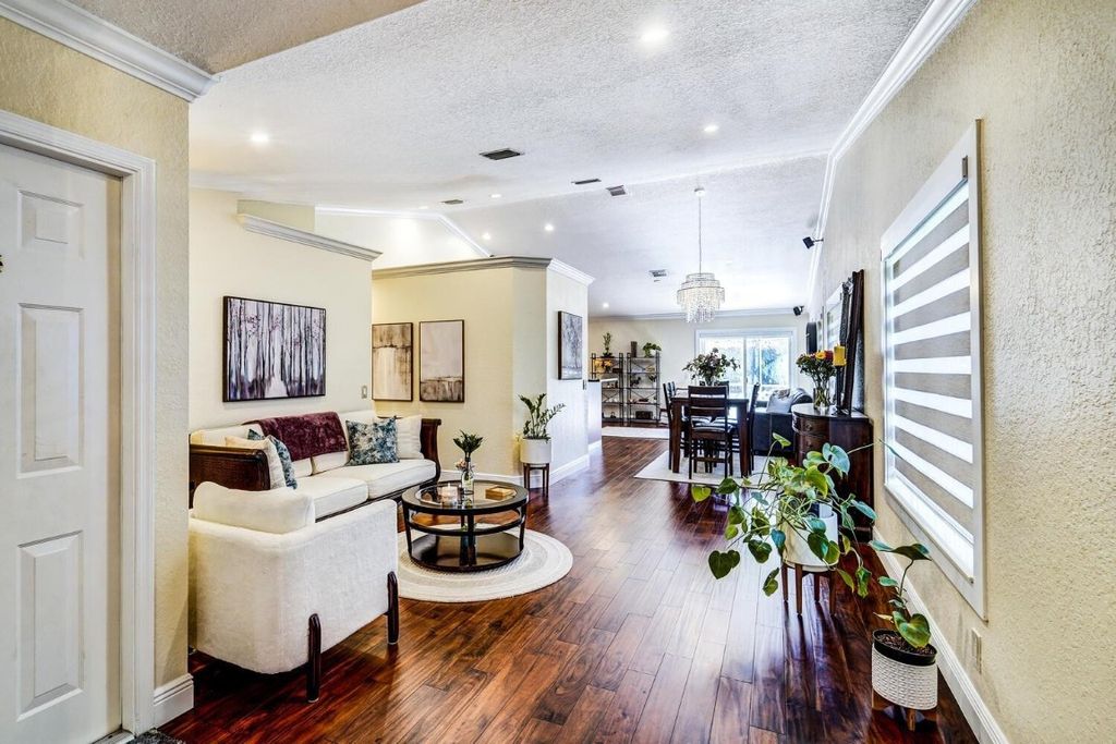 Photo of 1433 Sabal Trail, Weston, FL 33327 (MLS # F10544184)