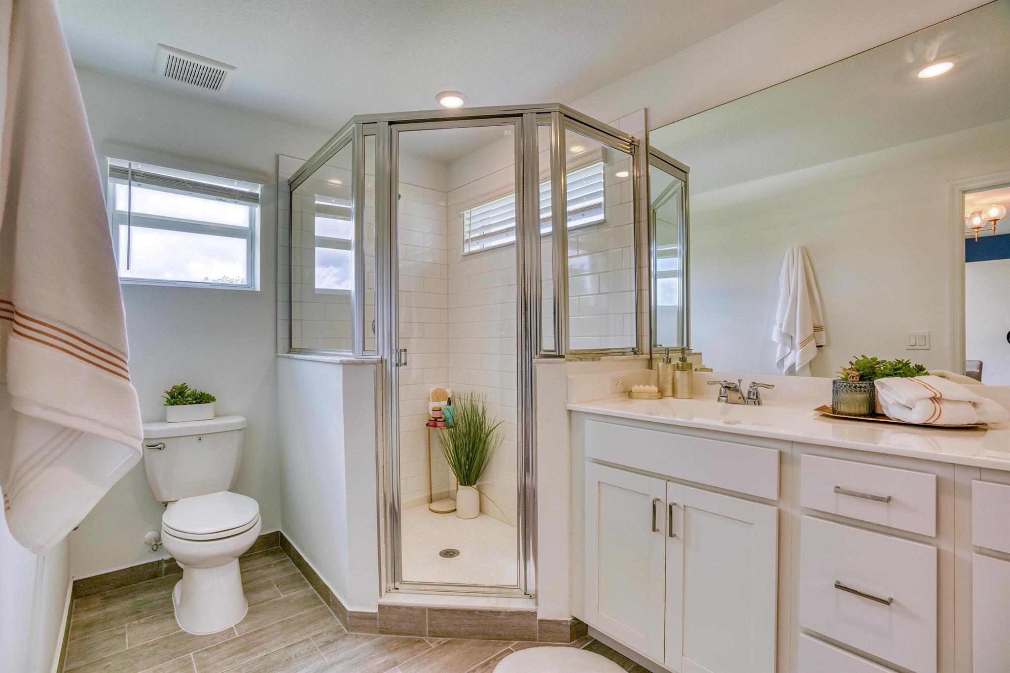 LAKESHORE AT THE FOUNTAINS REPLAT - Residential