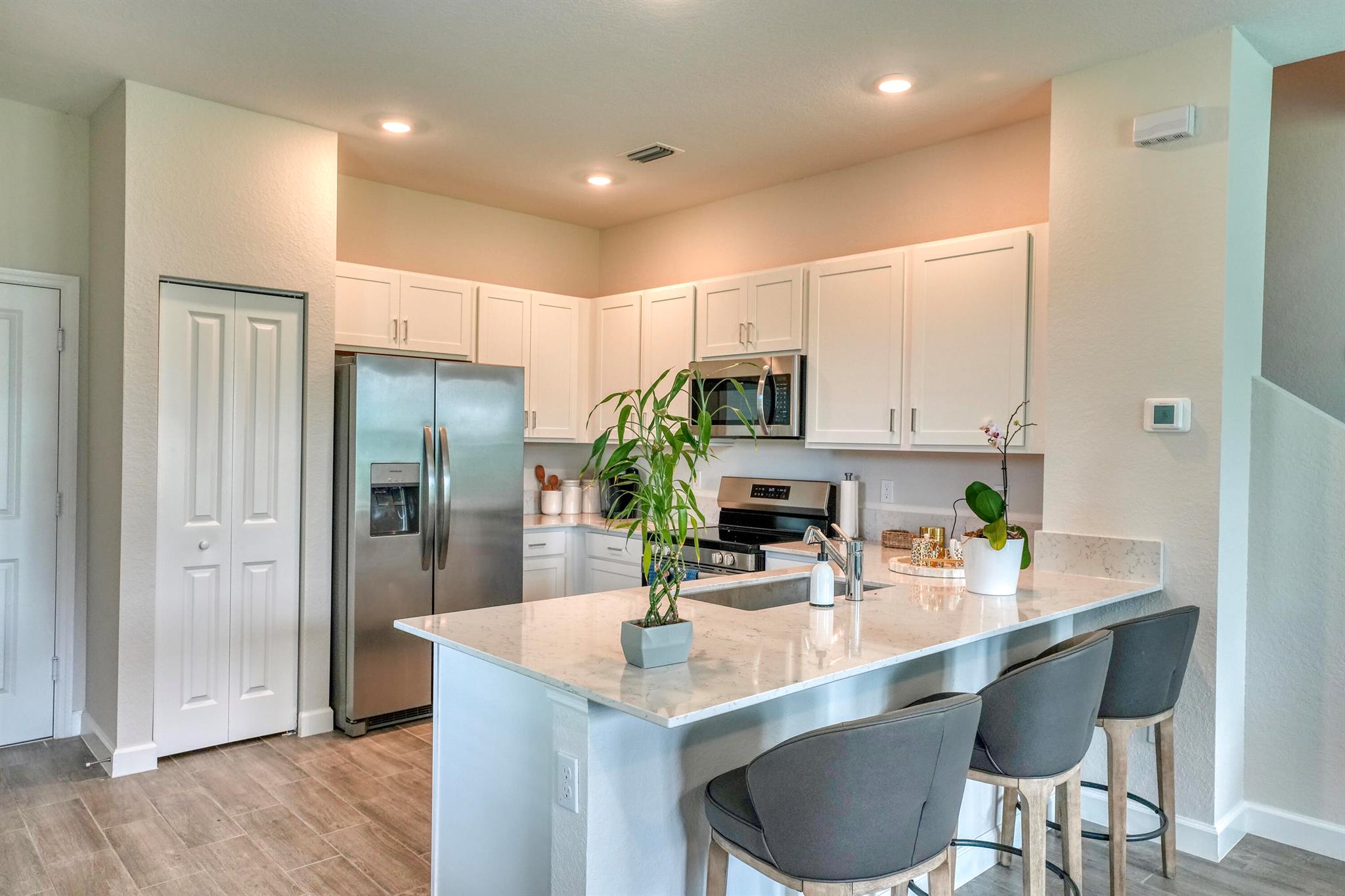 LAKESHORE AT THE FOUNTAINS REPLAT - Residential