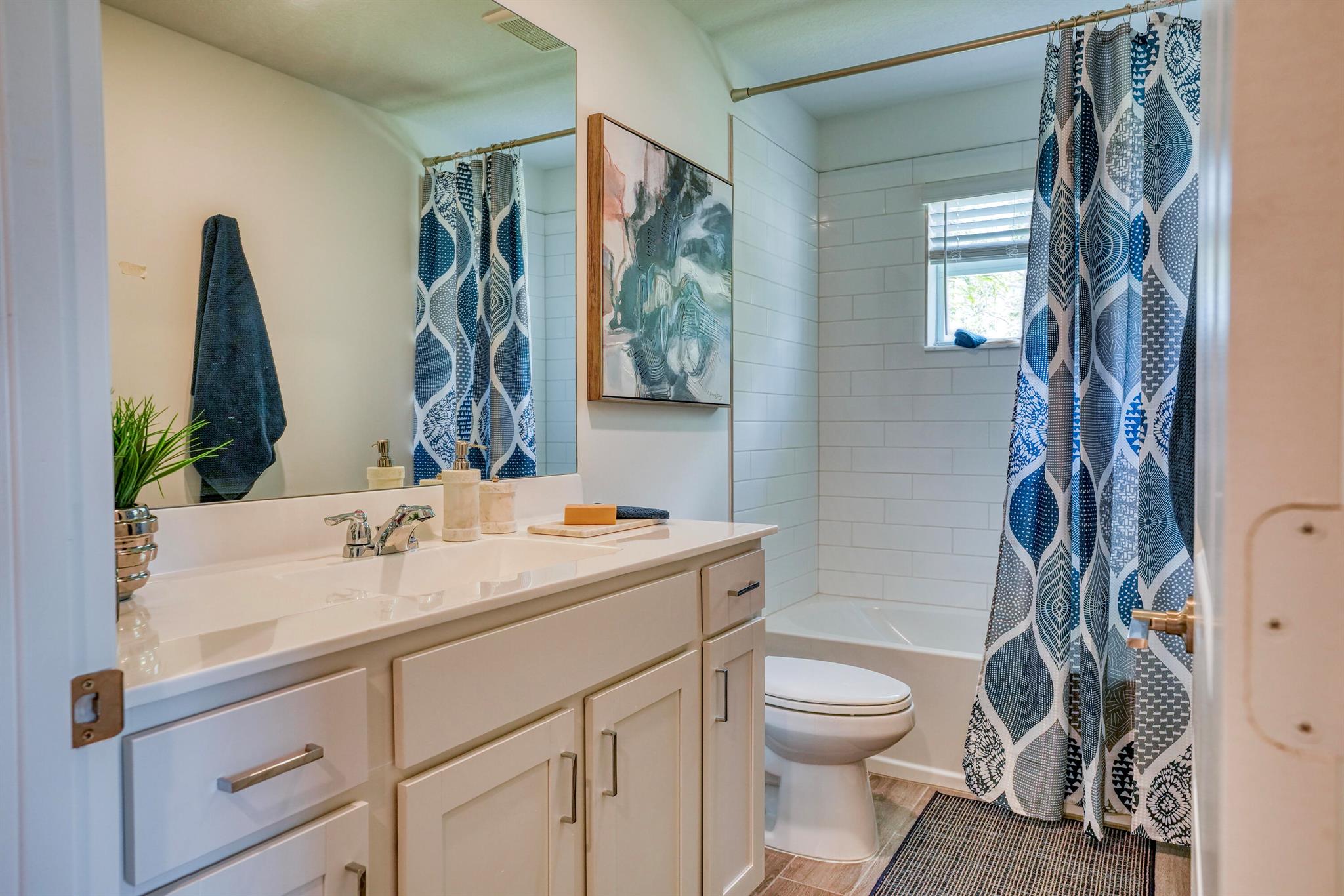 LAKESHORE AT THE FOUNTAINS REPLAT - Residential