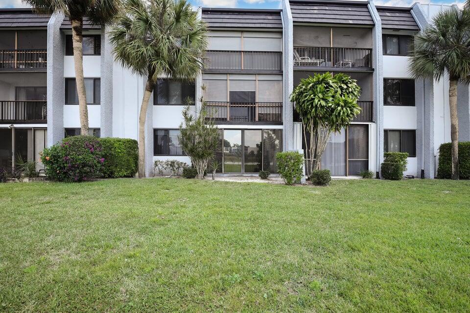 FOUNTAINS OF PALM BEACH CONDO 5 - Residential