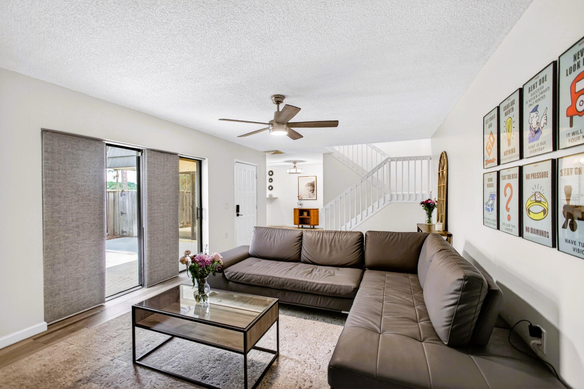 VILLAGE OF SANDALWOOD LAKES 1 - Residential