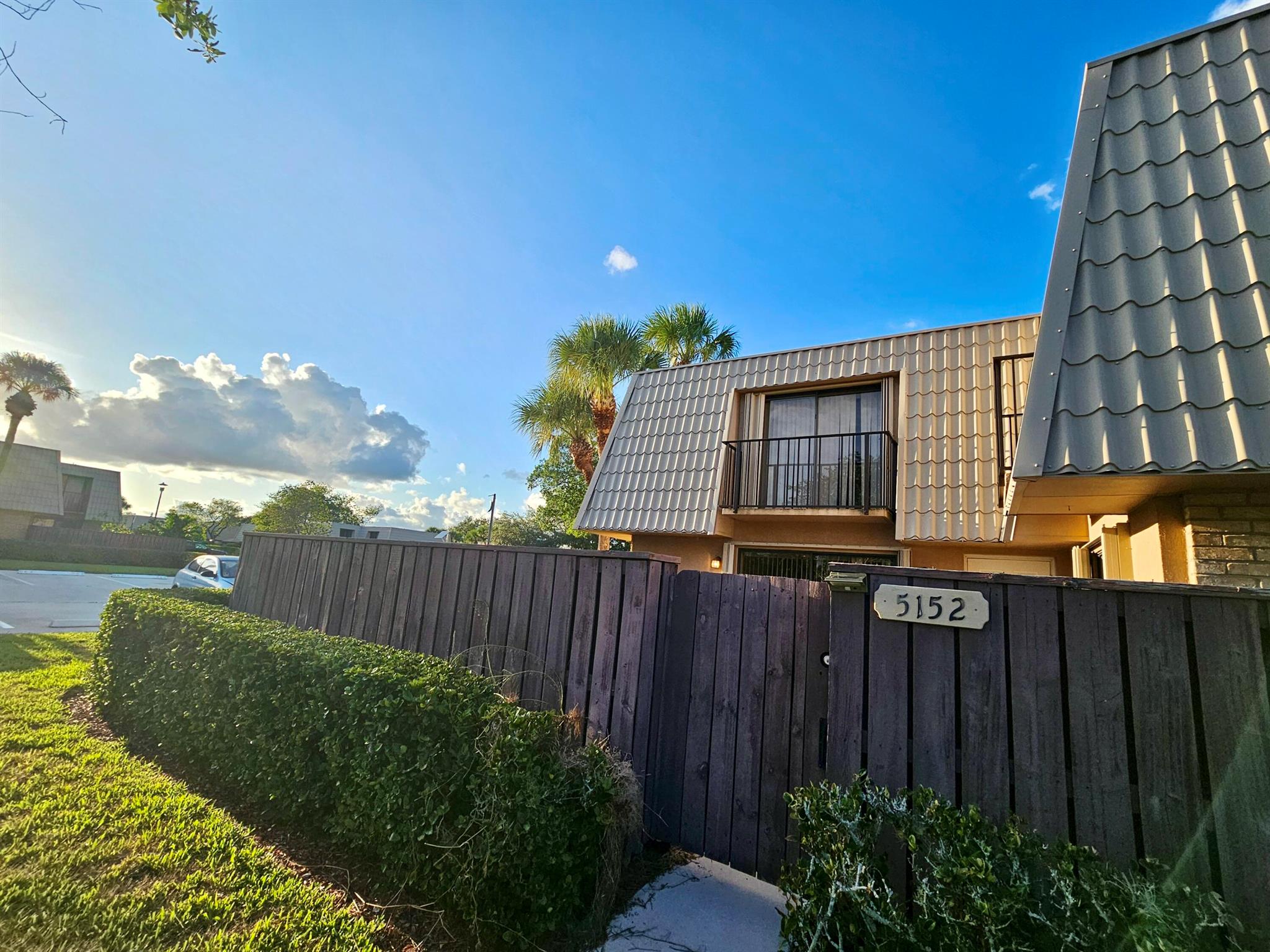 VILLAGE OF SANDALWOOD LAK - Residential