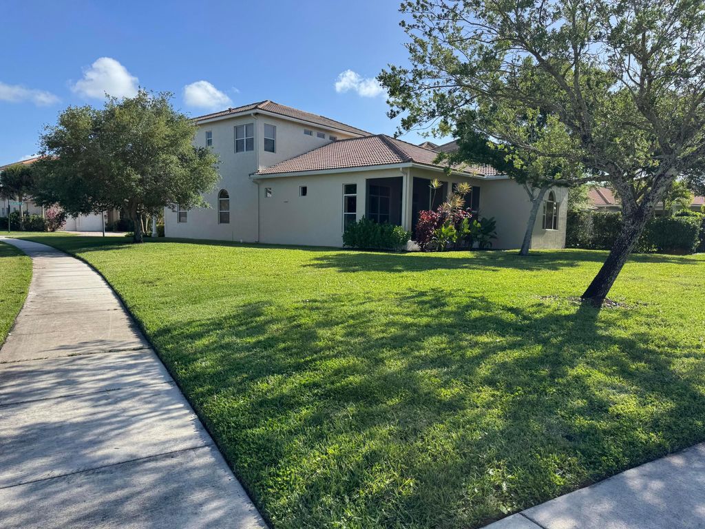 Photo of 3318 Burlington Place SW, Vero Beach, FL 32968 (MLS # R11165169)