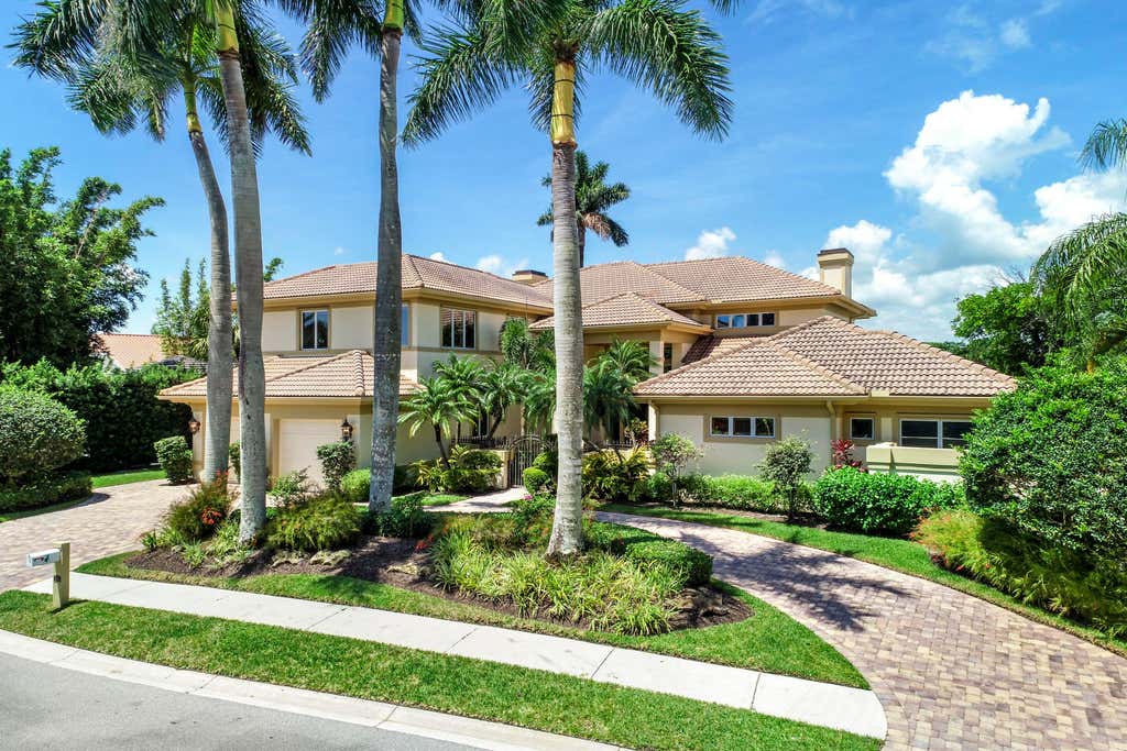 Photo of 114 Sota Drive, Jupiter, FL 33458 (MLS # B26053572)