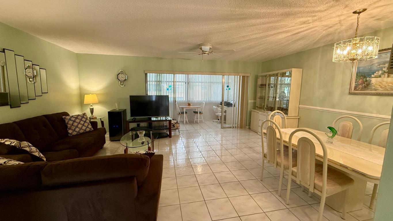 LAKESIDE VILLAGE CONDO 7 - Residential