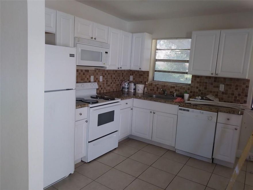 IMMEDIATE MOVE IN .TWO UNITS FOR RENT FRONT UNIT FOR $1280 A MONTH.BACK UNIT FOR $1200 A MONTH.ALL TILE AND LARGE UNITS,FRONT UNIT HAS HOOK UP FOR WASHER AND DRYER AND STOVE WILL BE REPLACED.