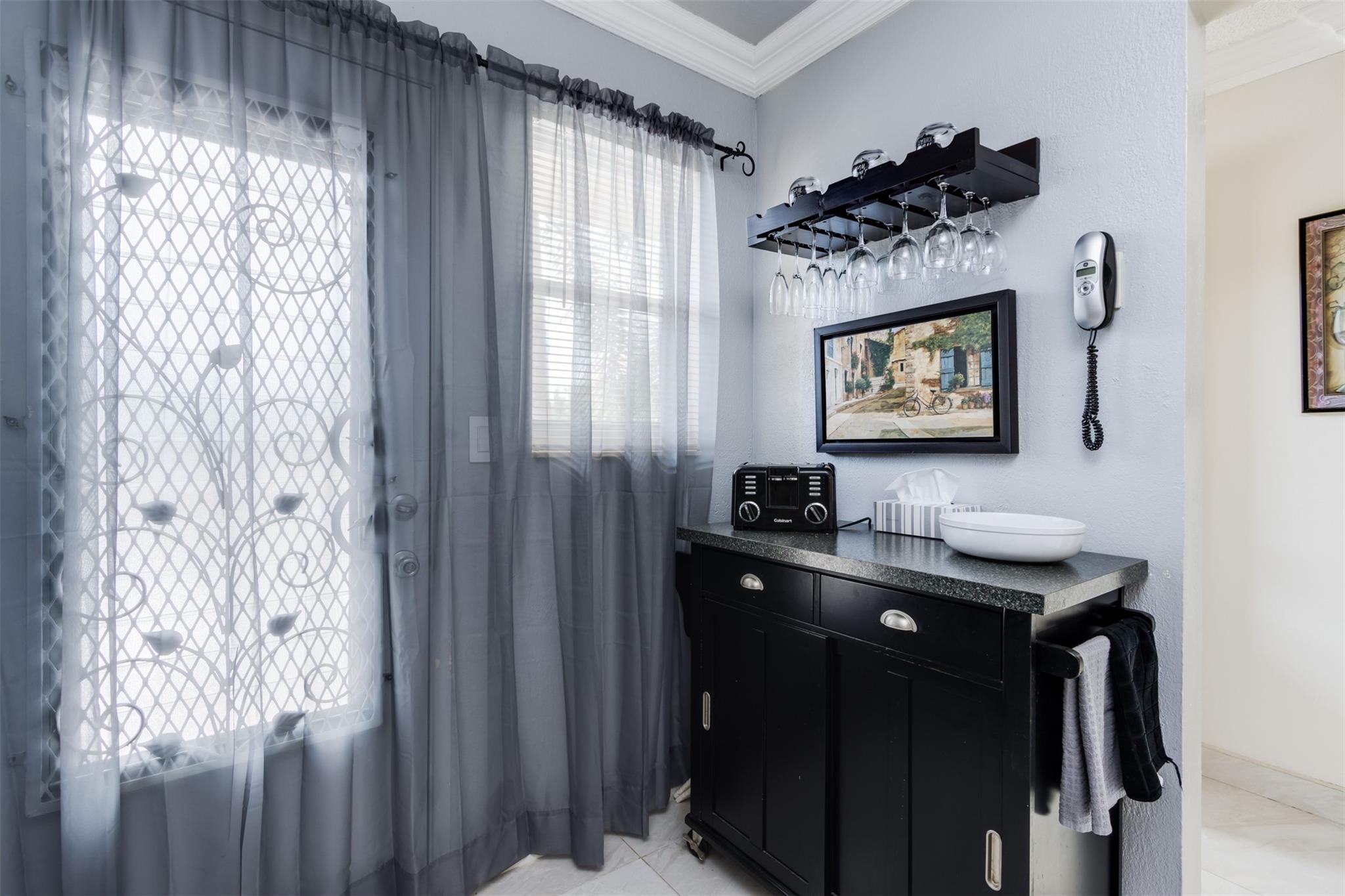 MEADOWBROOK CONDOS APTS - Residential