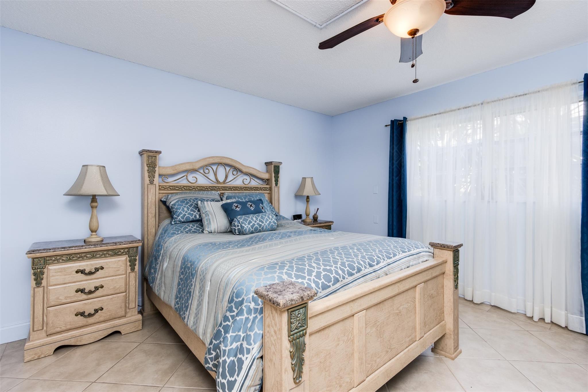 MEADOWBROOK CONDOS APTS - Residential
