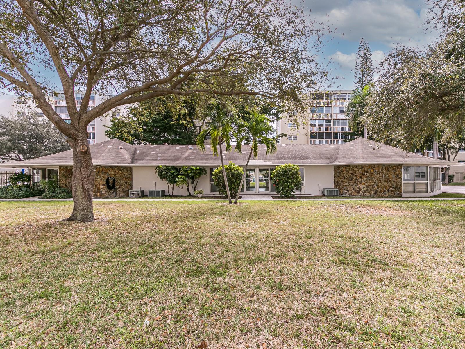 MEADOWBROOK CONDOS APTS - Residential
