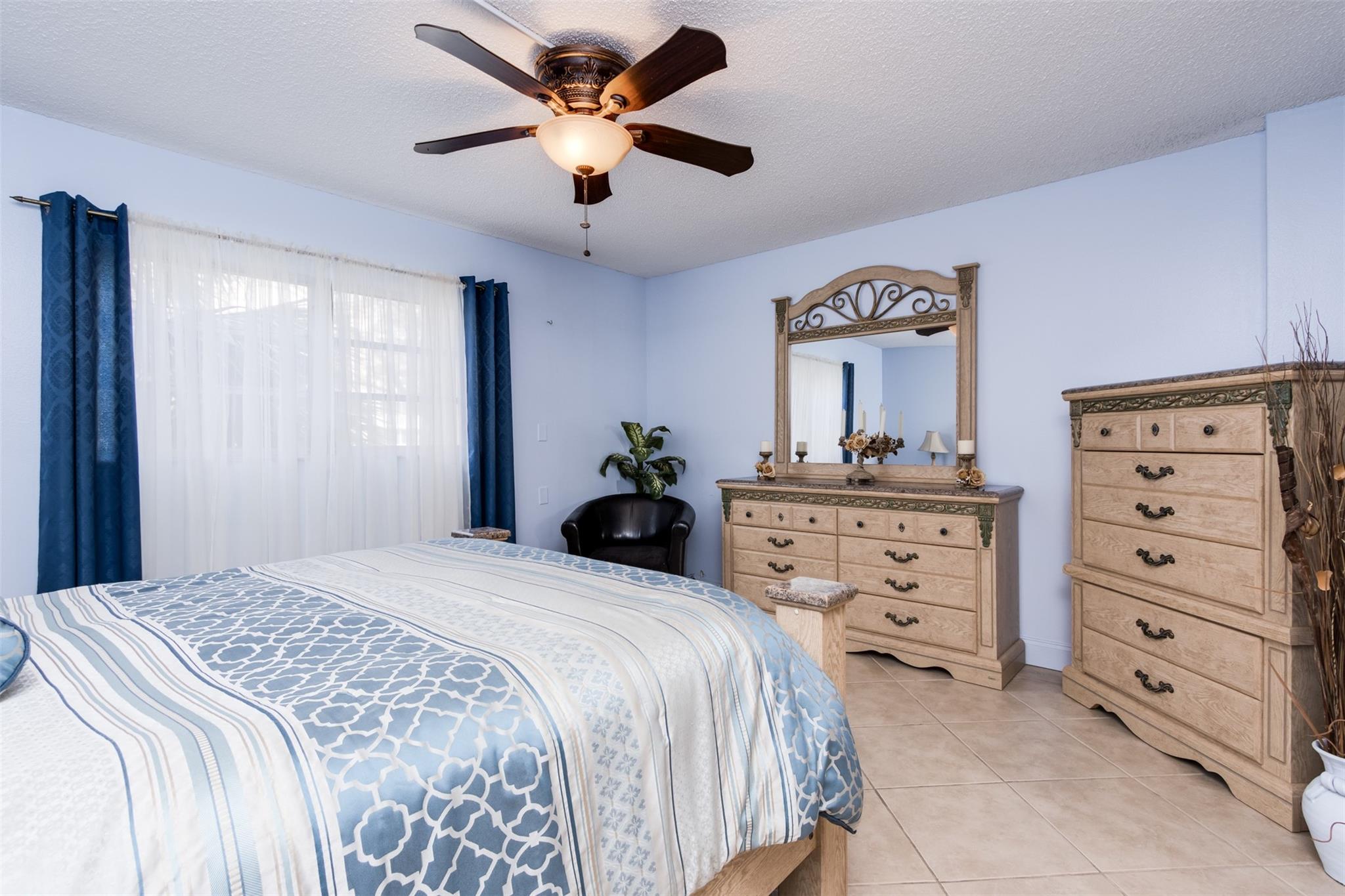 MEADOWBROOK CONDOS APTS - Residential