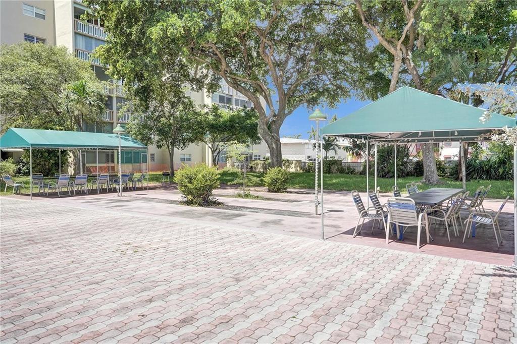 MEADOWBROOK CONDOS APTS - Residential
